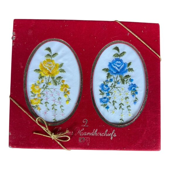NIB Handkerchiefs - Picture 1 of 3